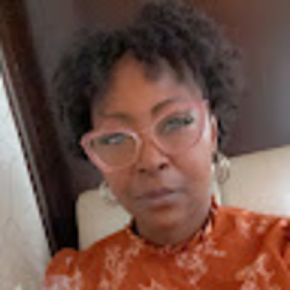 Meet your Posher, Shelita